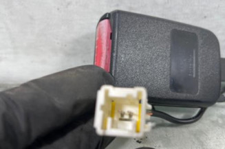 Attache ceinture avant gauche PEUGEOT 207