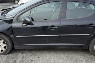 Attache ceinture avant gauche PEUGEOT 207