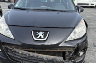 Attache ceinture avant gauche PEUGEOT 207