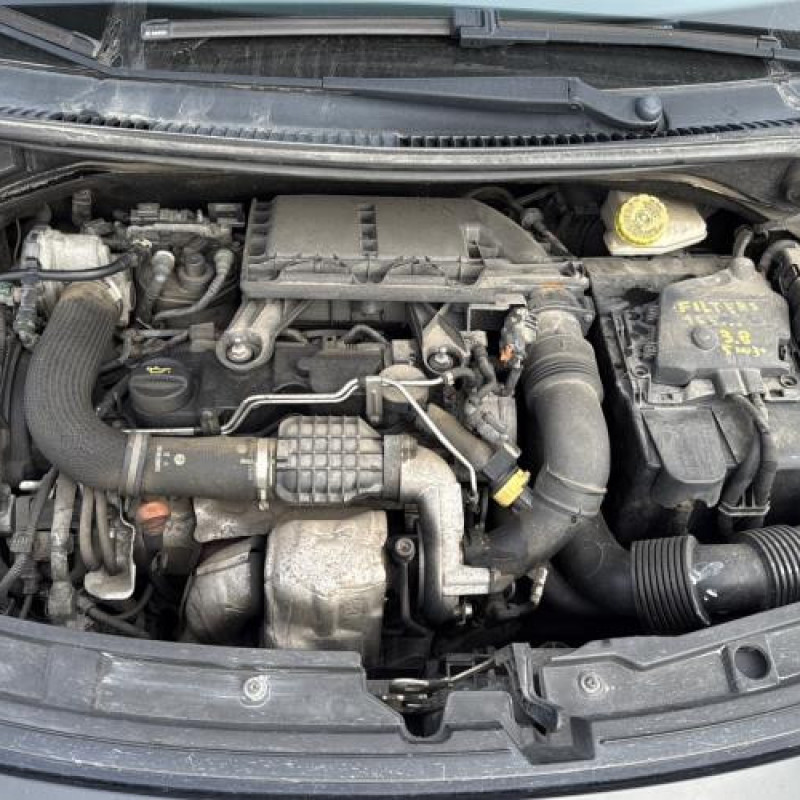 Attache ceinture avant gauche PEUGEOT 207 Photo n°13