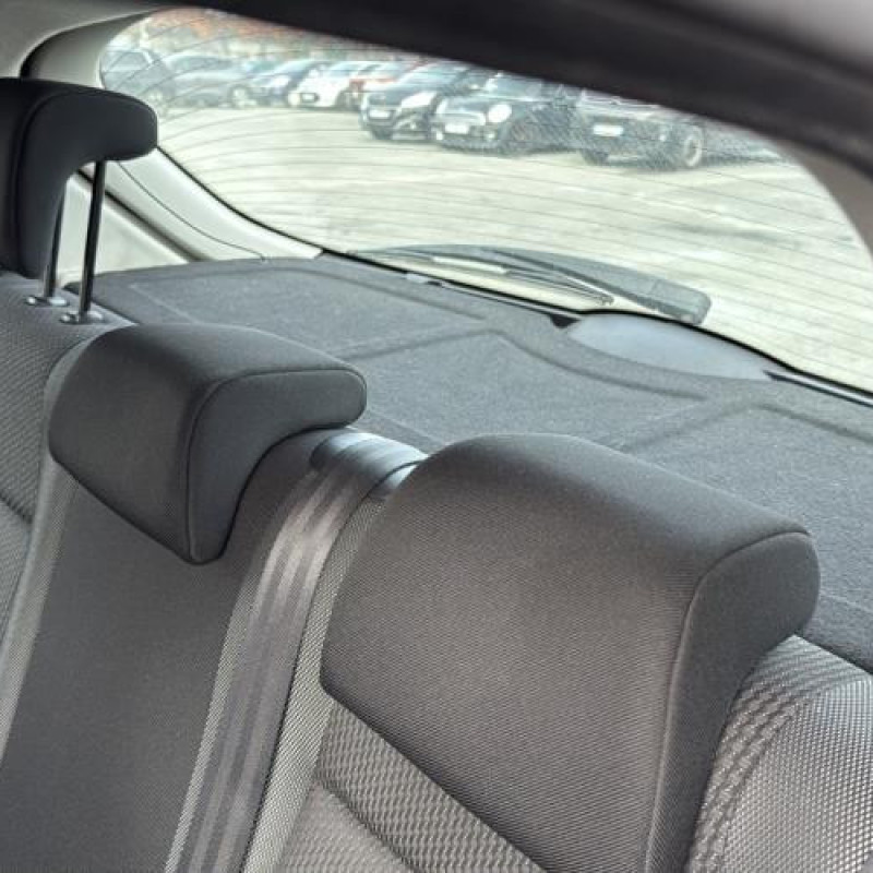 Attache ceinture avant gauche PEUGEOT 207 Photo n°16