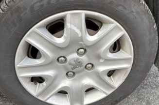 Attache ceinture avant gauche PEUGEOT 207