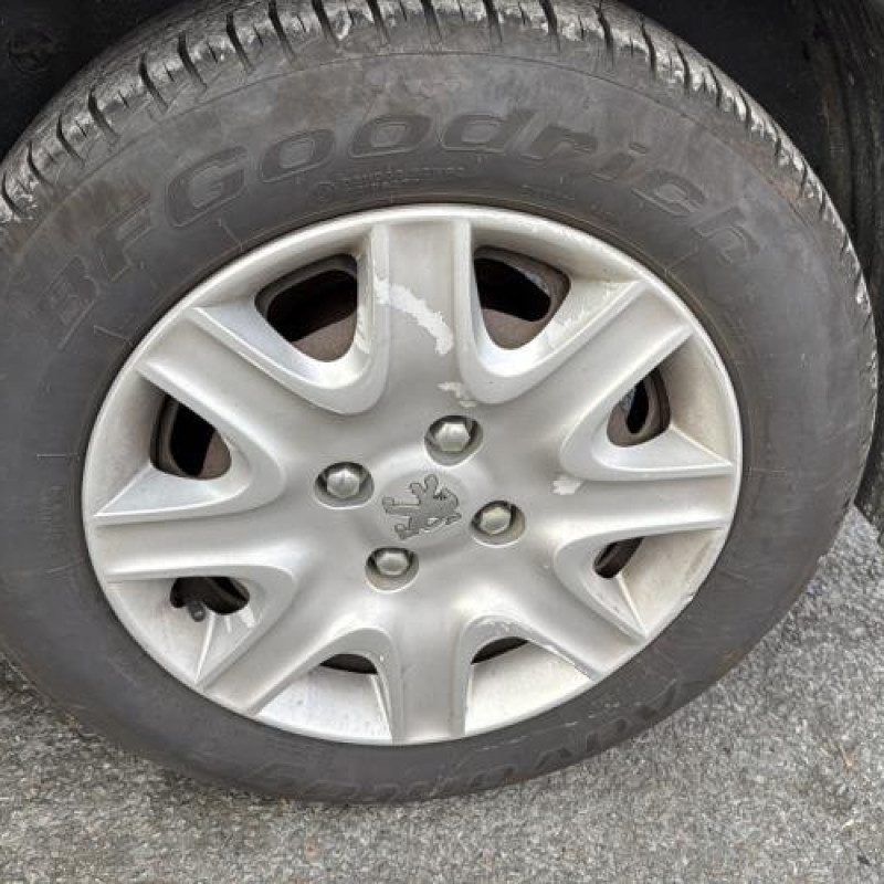 Attache ceinture avant gauche PEUGEOT 207 Photo n°19