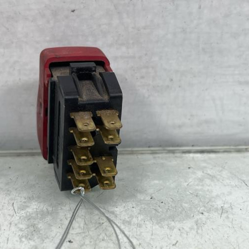 Bouton de warning RENAULT EXPRESS Photo n°3