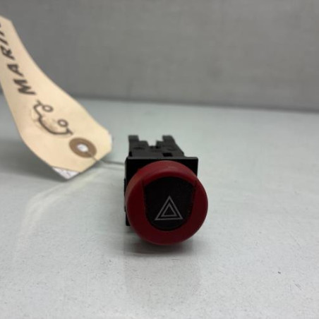 Bouton de warning PEUGEOT 306 Photo n°1