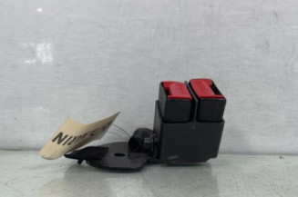 Attache ceinture arriere droit RENAULT CLIO 2 Photo n°1