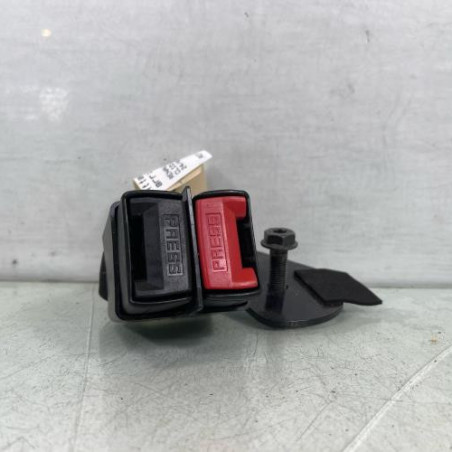 Attache ceinture arriere gauche RENAULT CLIO 2 Photo n°1