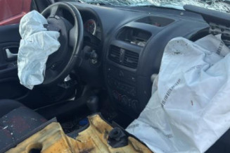 Attache ceinture arriere gauche RENAULT CLIO 2