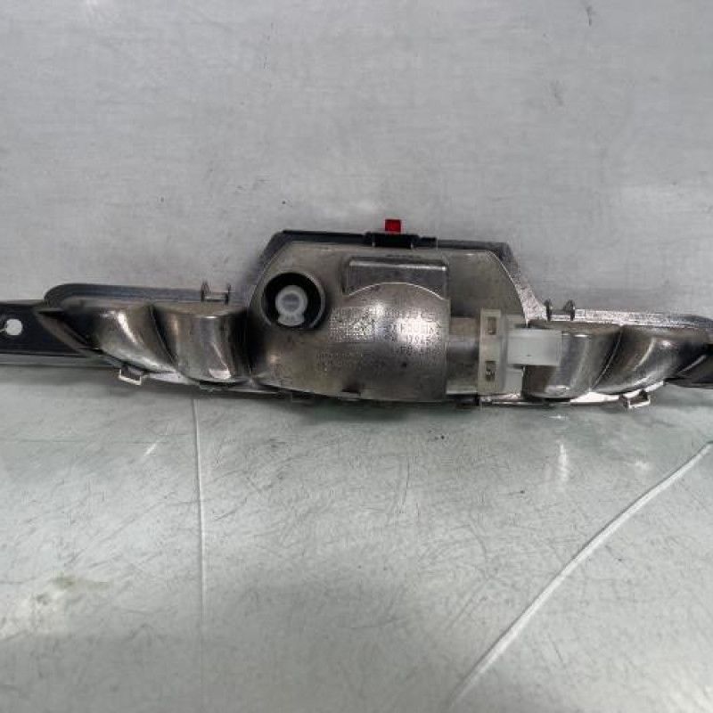 Anti brouillard arriere PEUGEOT 208 1 Photo n°2