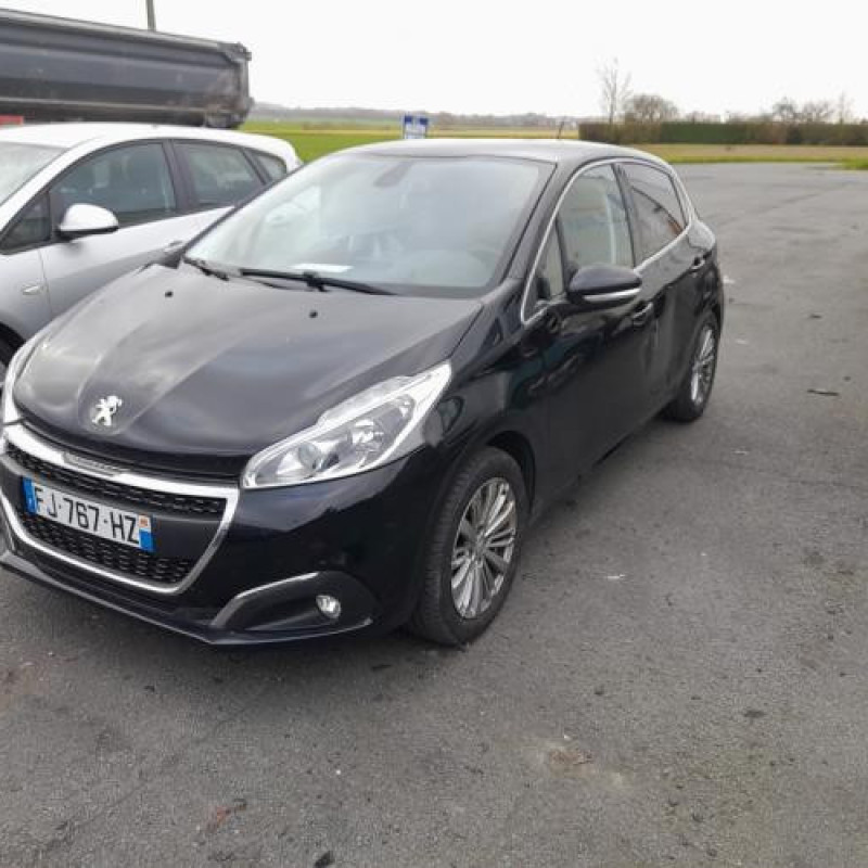 Autoradio d'origine PEUGEOT 208 1 Photo n°9