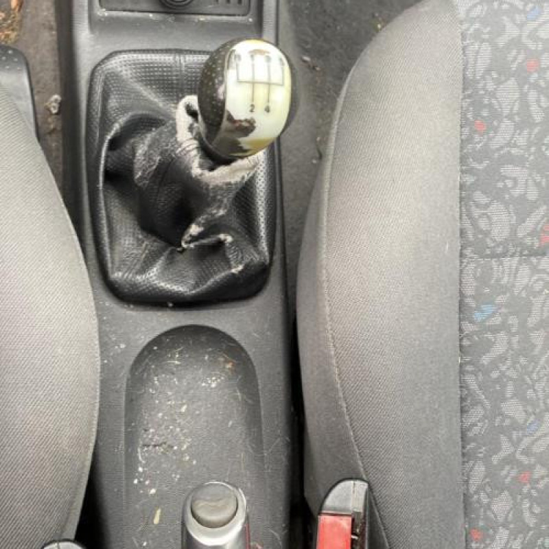 Plage arriere OPEL CORSA C Photo n°10