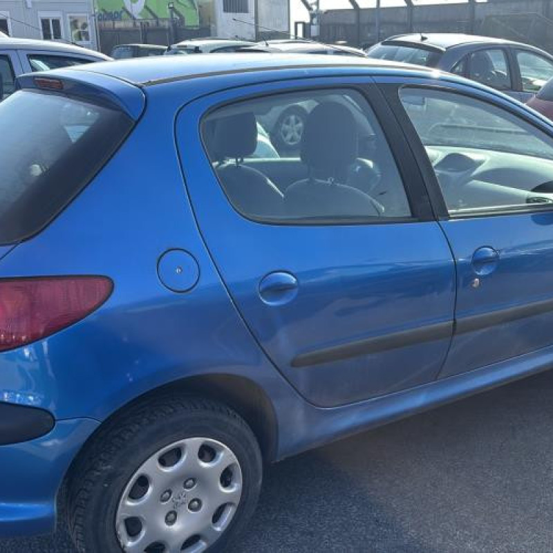 Bloc ABS (freins anti-blocage) PEUGEOT 206 Photo n°9