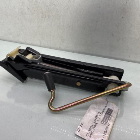 Cric CITROEN SAXO Photo n°1