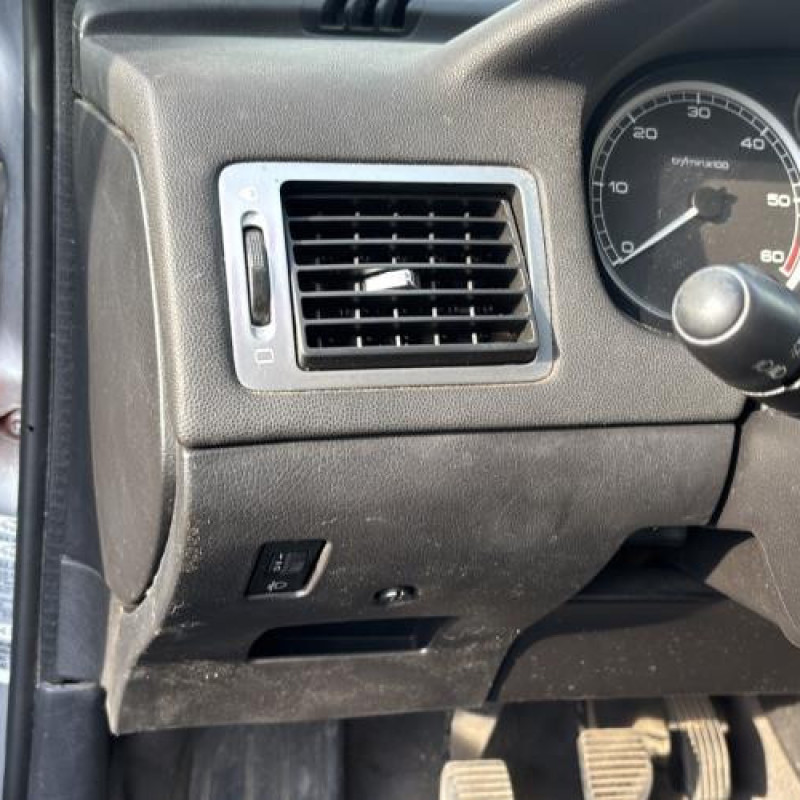 Plage arriere PEUGEOT 307 Photo n°17