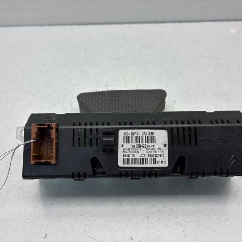 Afficheur PEUGEOT 407 Photo n°2