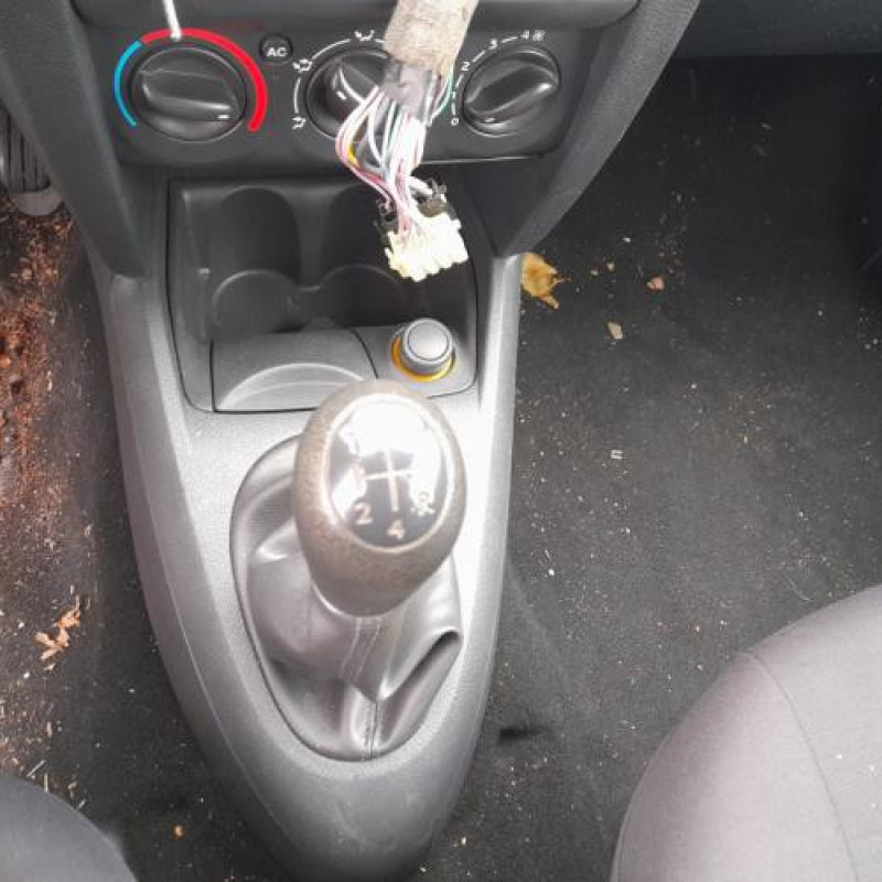 Plage arriere RENAULT CLIO 2 CAMPUS Photo n°3