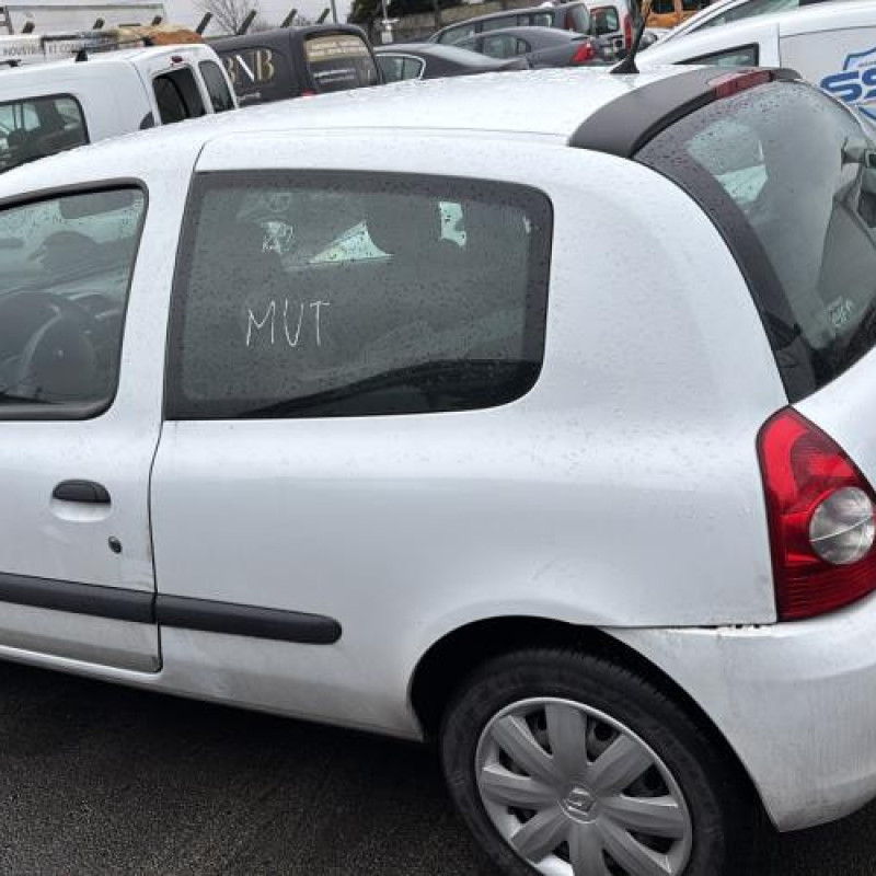 Plage arriere RENAULT CLIO 2 CAMPUS Photo n°12