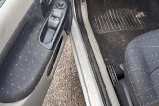 Anti brouillard gauche (feux) RENAULT CLIO 2