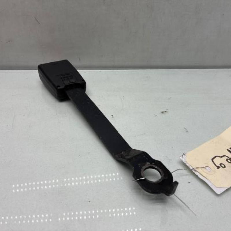 Attache ceinture avant droit RENAULT CLIO 3 Photo n°3