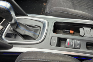 RENAULT MEGANE 4 PHASE 1 1.6i - 16V TURBO TCE 205