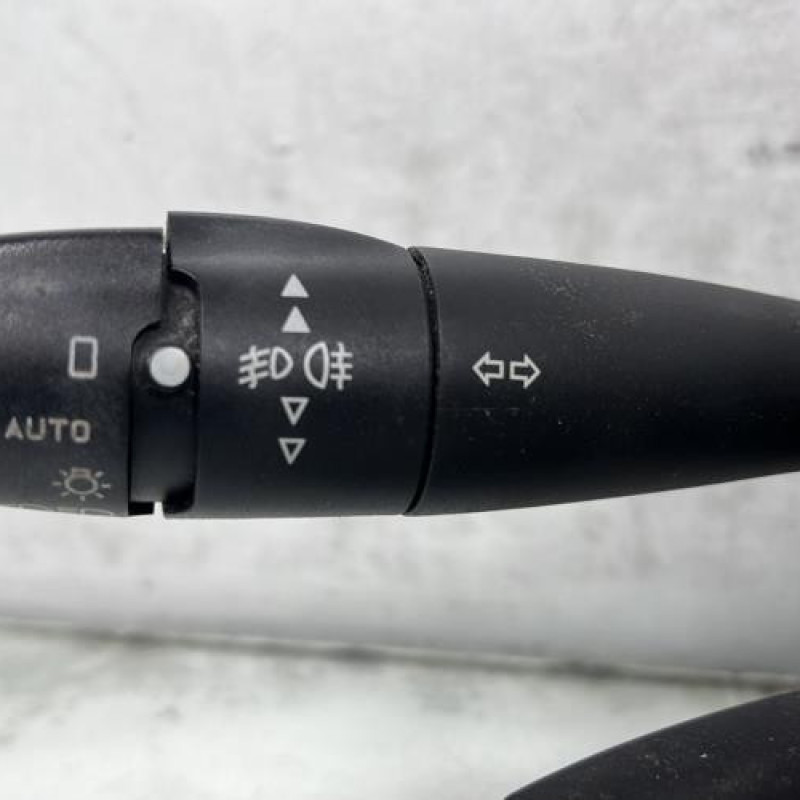 Com (Bloc Contacteur Tournant+Commodo Essuie Glace+Commodo Phare) PEUGEOT 207 Photo n°3