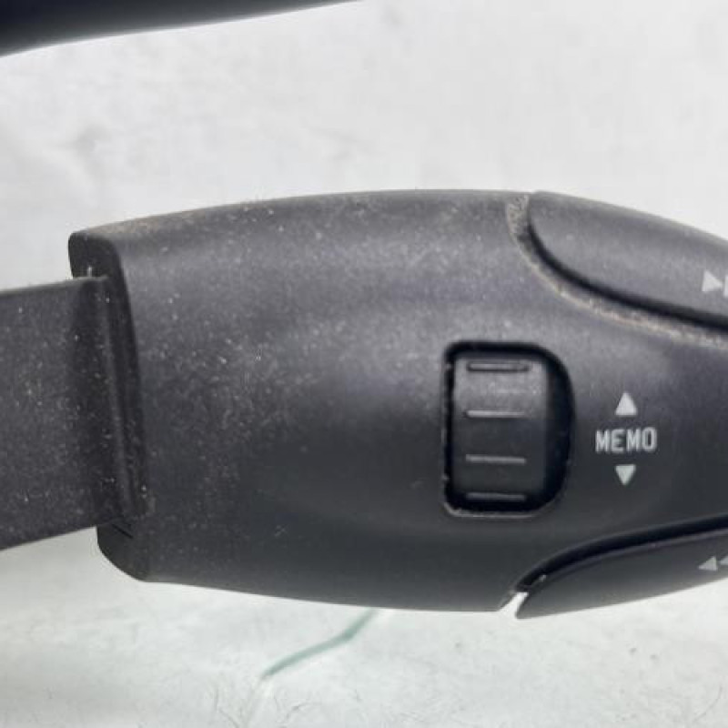 Com (Bloc Contacteur Tournant+Commodo Essuie Glace+Commodo Phare) PEUGEOT 207 Photo n°4