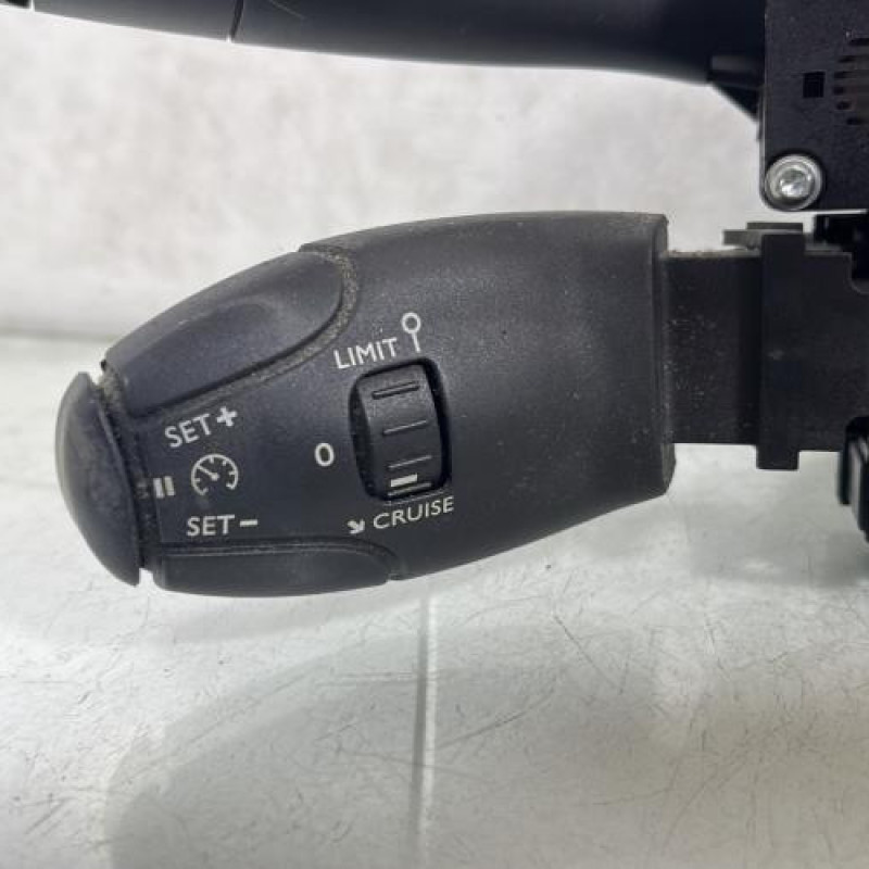 Com (Bloc Contacteur Tournant+Commodo Essuie Glace+Commodo Phare) PEUGEOT 207 Photo n°5