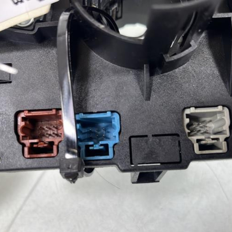 Com (Bloc Contacteur Tournant+Commodo Essuie Glace+Commodo Phare) PEUGEOT 207 Photo n°8