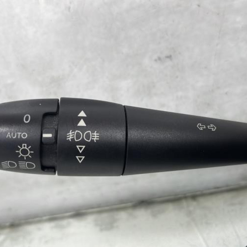 Com (Bloc Contacteur Tournant+Commodo Essuie Glace+Commodo Phare) PEUGEOT 3008 1 Photo n°4