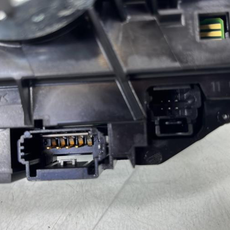 Com (Bloc Contacteur Tournant+Commodo Essuie Glace+Commodo Phare) PEUGEOT 3008 1 Photo n°8