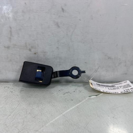 Attache ceinture avant droit RENAULT MASTER 3