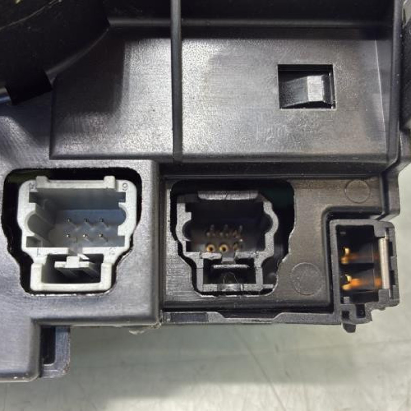 Com (Bloc Contacteur Tournant+Commodo Essuie Glace+Commodo Phare) PEUGEOT 307 Photo n°8