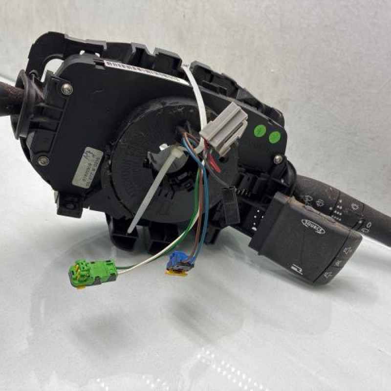 Com (Bloc Contacteur Tournant+Commodo Essuie Glace+Commodo Phare) RENAULT MEGANE 2 Photo n°4