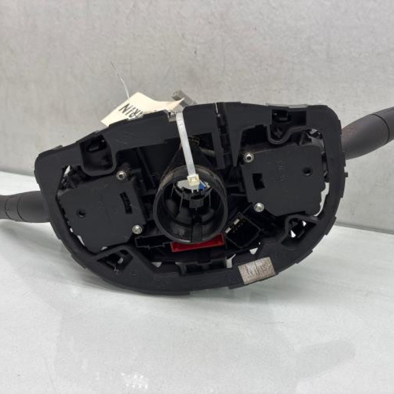 Com (Bloc Contacteur Tournant+Commodo Essuie Glace+Commodo Phare) RENAULT MEGANE 2 Photo n°6