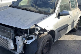 Com (Bloc Contacteur Tournant+Commodo Essuie Glace+Commodo Phare) RENAULT MEGANE 2