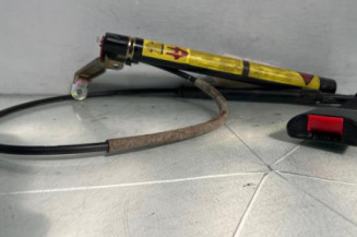 Pretensionneur de ceinture avant gauche OPEL CORSA B Photo n°1