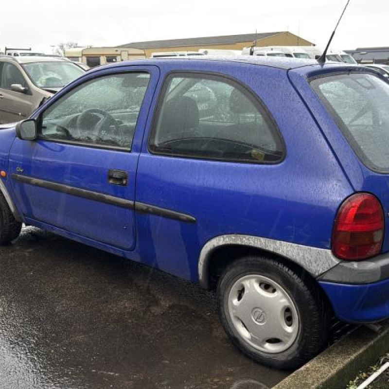 Pretensionneur de ceinture avant gauche OPEL CORSA B Photo n°8