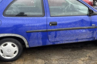 Pretensionneur de ceinture avant gauche OPEL CORSA B