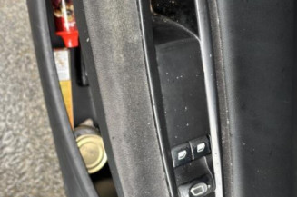 Pretensionneur de ceinture avant droit CITROEN C4 1