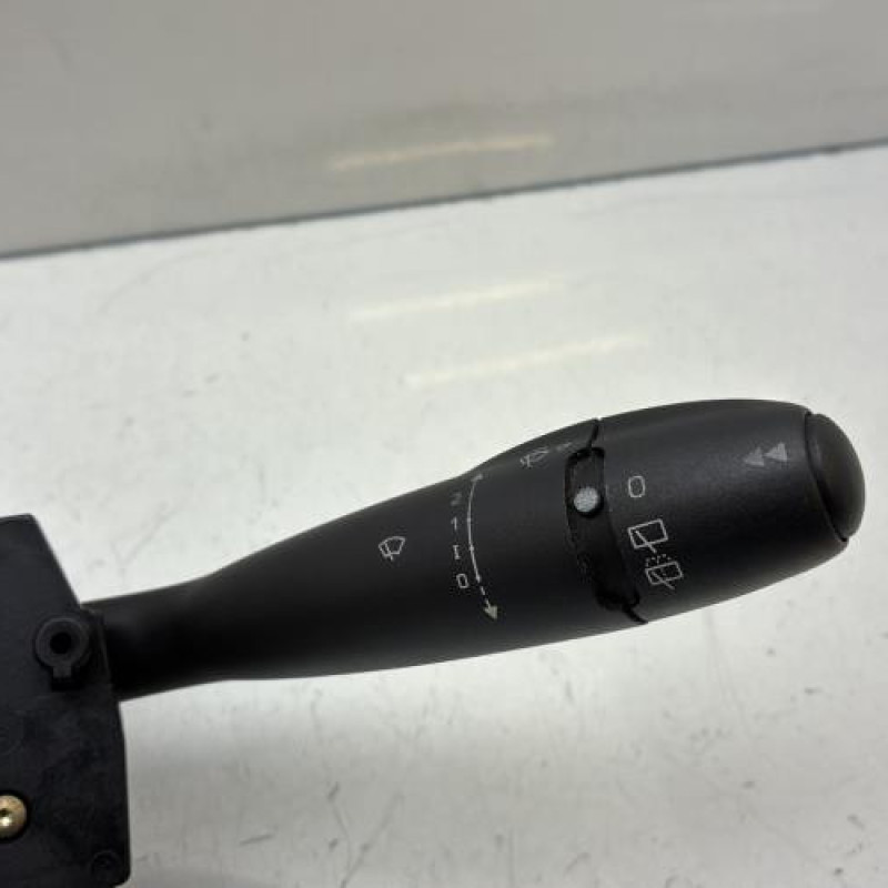 Com (Bloc Contacteur Tournant+Commodo Essuie Glace+Commodo Phare) CITROEN C4 1 Photo n°4