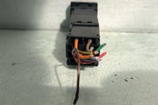 Bouton de warning CITROEN SAXO