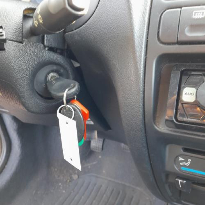 Bouton de warning CITROEN SAXO Photo n°9