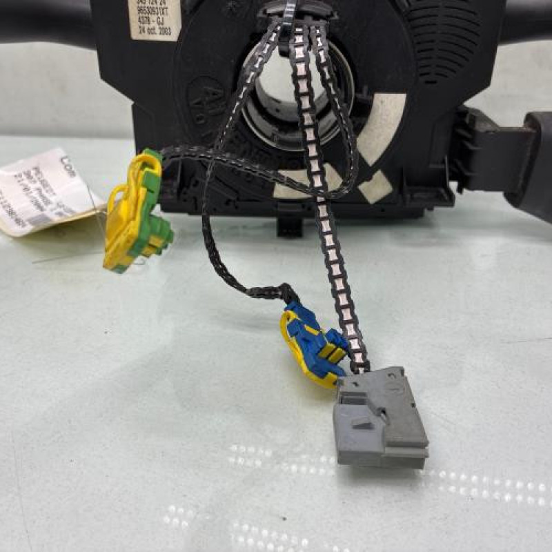 Com (Bloc Contacteur Tournant+Commodo Essuie Glace+Commodo Phare) PEUGEOT 307 Photo n°4