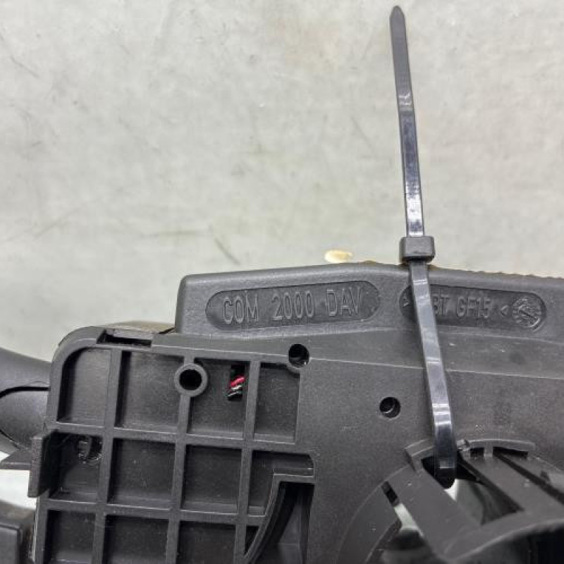 Com (Bloc Contacteur Tournant+Commodo Essuie Glace+Commodo Phare) PEUGEOT 307 Photo n°7