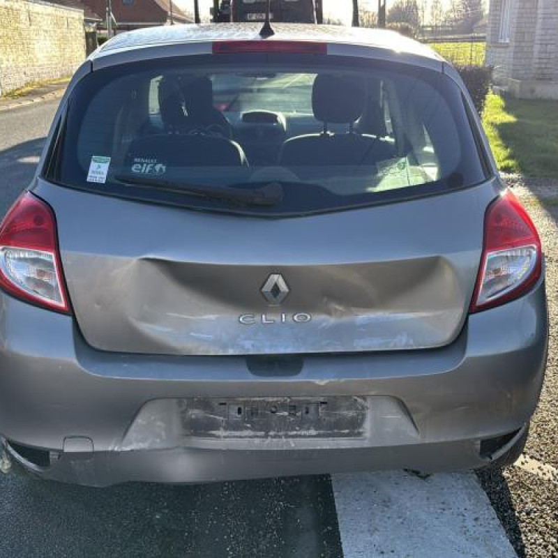 Charniere de capot RENAULT CLIO 3 Photo n°8