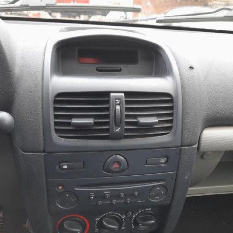 Ceinture avant gauche RENAULT CLIO 2 Photo n°9