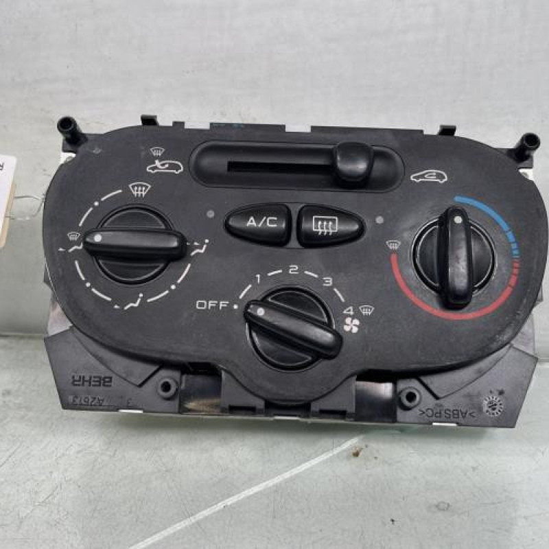 Commande chauffage PEUGEOT 206+ Photo n°1