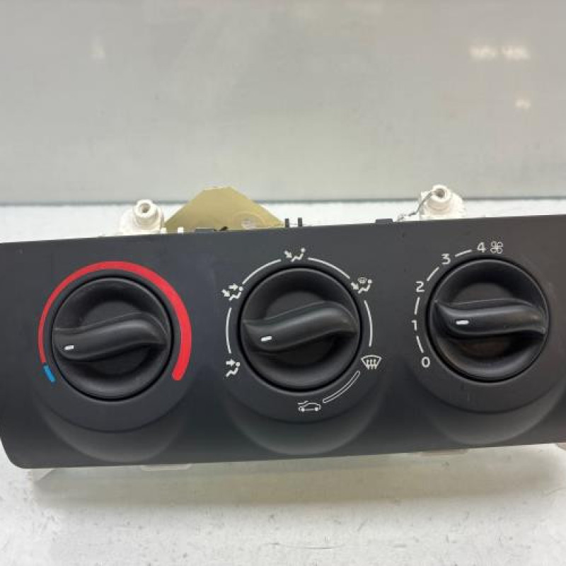 Commande chauffage RENAULT CLIO 2 CAMPUS Photo n°1