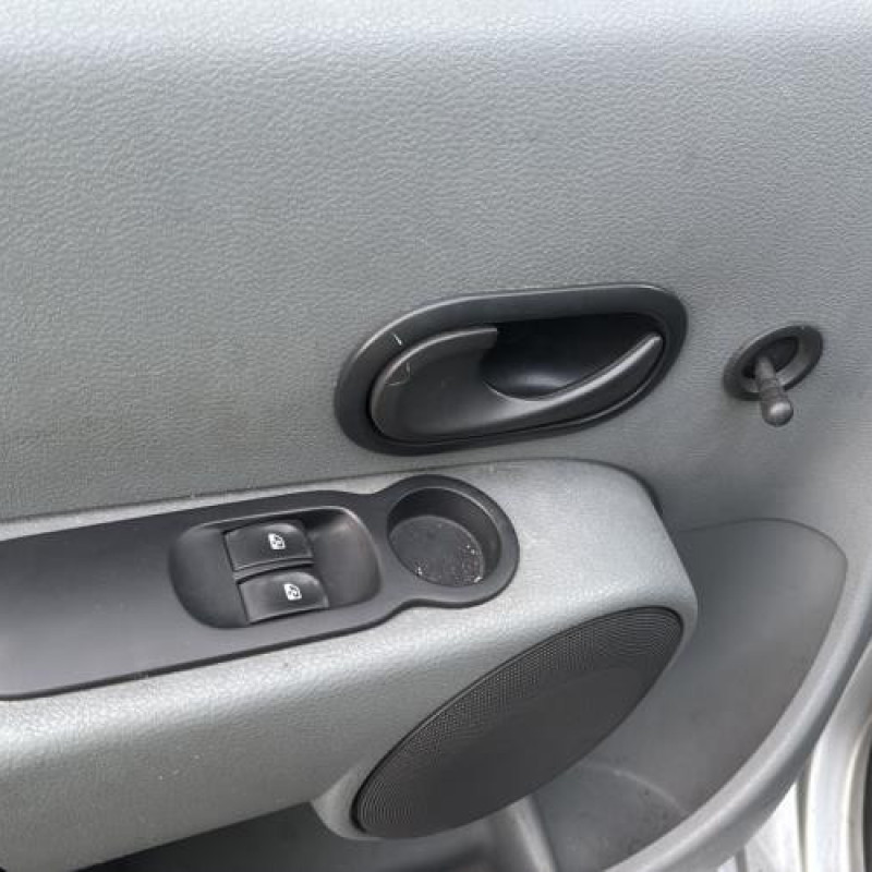 Pretensionneur de ceinture avant droit RENAULT GRAND MODUS Photo n°13