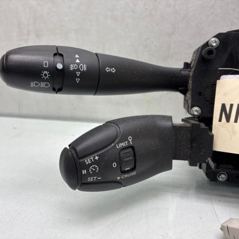 Com (Bloc Contacteur Tournant+Commodo Essuie Glace+Commodo Phare) PEUGEOT 207 Photo n°2